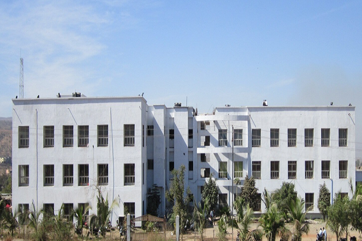 https://cache.careers360.mobi/media/colleges/social-media/media-gallery/7968/2020/8/11/Campus-View of Abhinav Education Societys College of Pharmacy B Pharm Haveli_Campus-View.png
